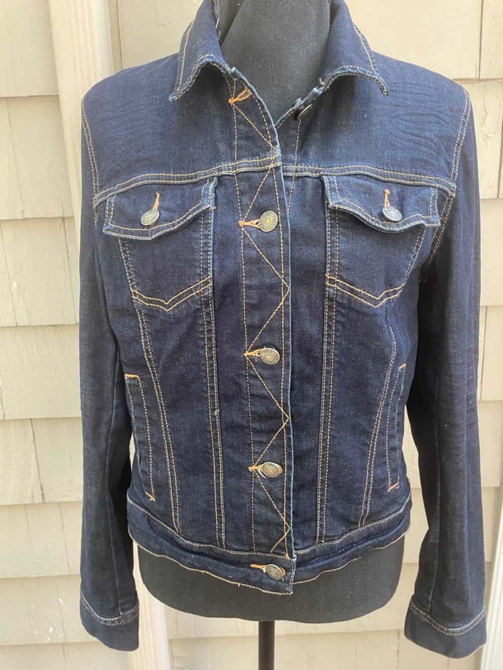 vintage L.L. Bean Signature Denim Jacket - excellent like new condition size 6